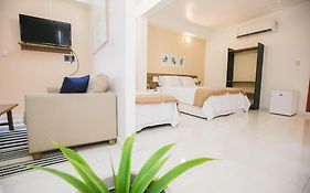 Hotel Ara